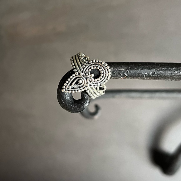 COPY - Noir Kala Anahata Mandala-Inspired Ring - Picture 1 of 4